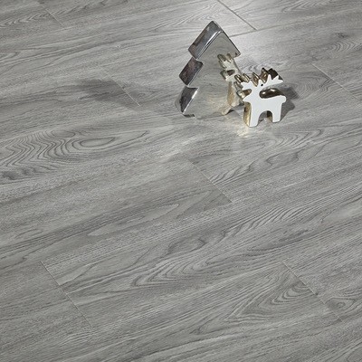 厂家直销12mm强化复合木地板金刚板复古浮雕家用地暖耐磨封蜡防水图2