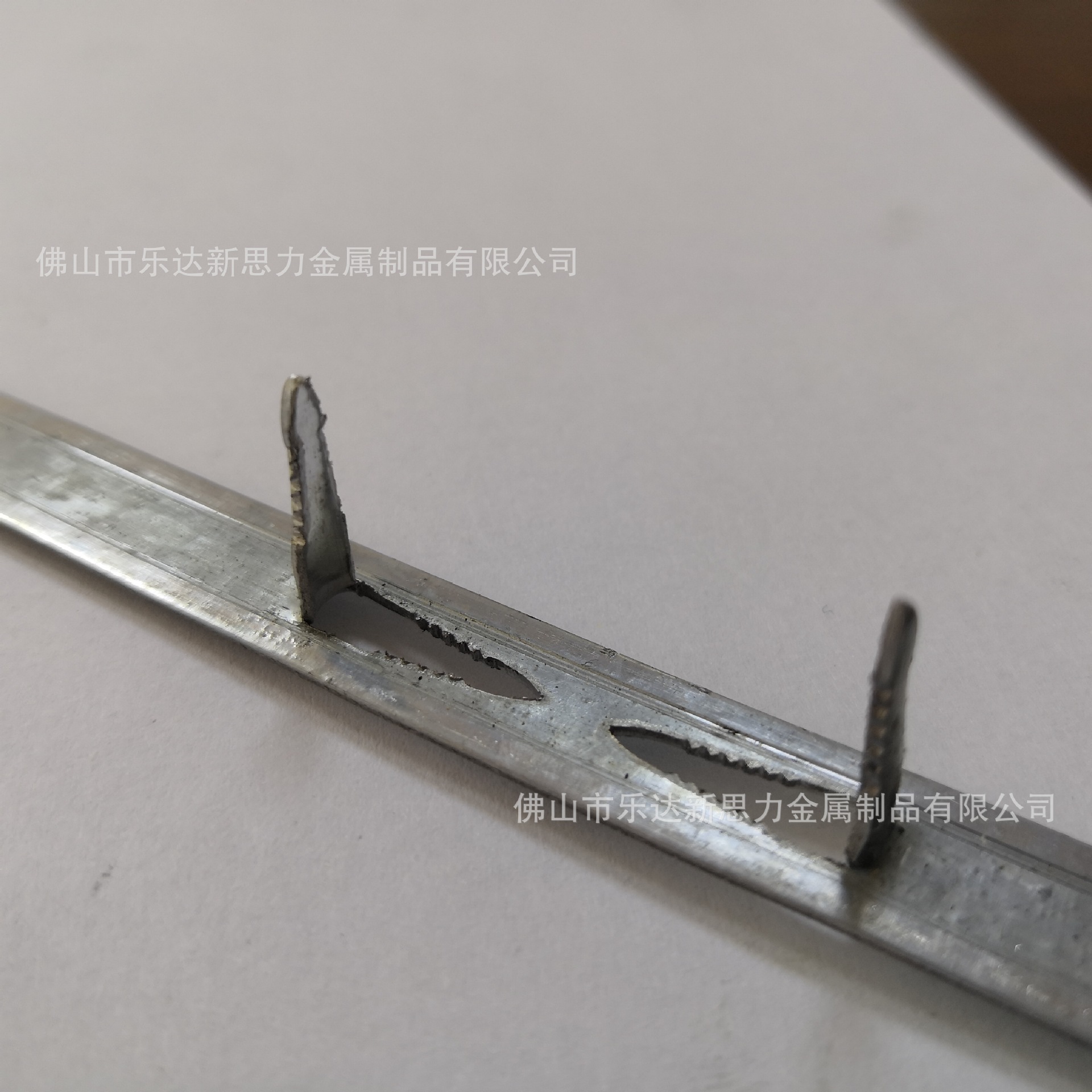 直口铁齿条 (2)