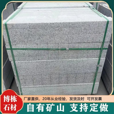 芝麻灰路沿石花岗岩路牙石 大理石道路绿化工程用直角路肩石安装图1