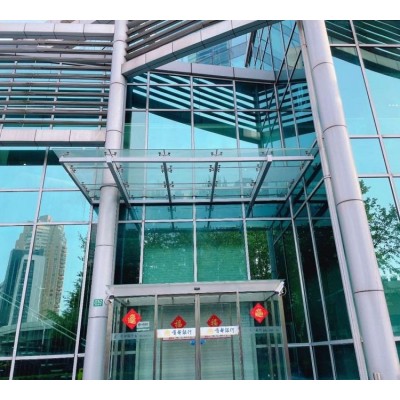万晶装饰 铝板安装定制花色玻璃材质 可支持定 制