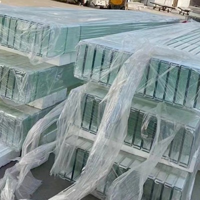 建筑U型钢化玻璃厂加工装饰工程雾化热弯玻璃弧形异型曲面