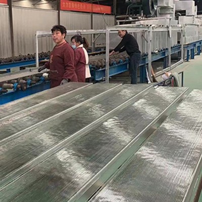 建筑U型钢化玻璃厂加工装饰工程雾化热弯玻璃弧形异型曲面图3