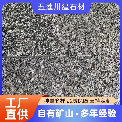 石材芝麻黑花岗岩火烧板 庭院广场地铺石 章丘黑光板墓碑压顶石厂