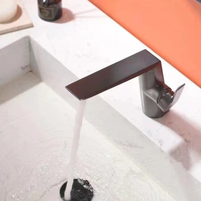 外贸北欧全铜水龙头冷热卫生间面盆家用洗脸盆洗手盆台盆洗手池图3
