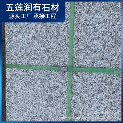 产地直发芝麻灰火烧板 30mm厚庭院户外广场地铺石 浅灰色花岗岩砖图3