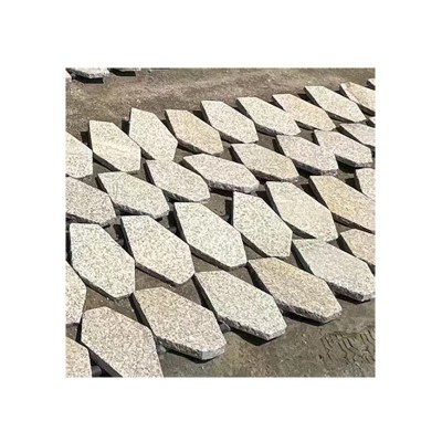 天然石材花岗岩黄金麻火烧板冰裂纹白麻碎拼铺地不规则地铺大理石图5